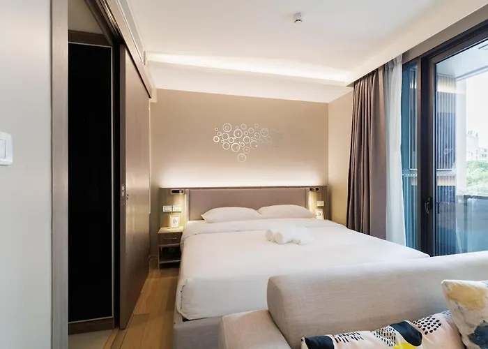 Premium Center Of Bkk! 5 Mins Bts Thong Lor Apartment